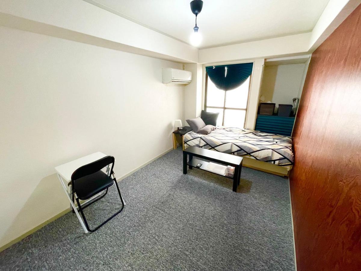 West Wood Guest Room Ōsaka Extérieur photo